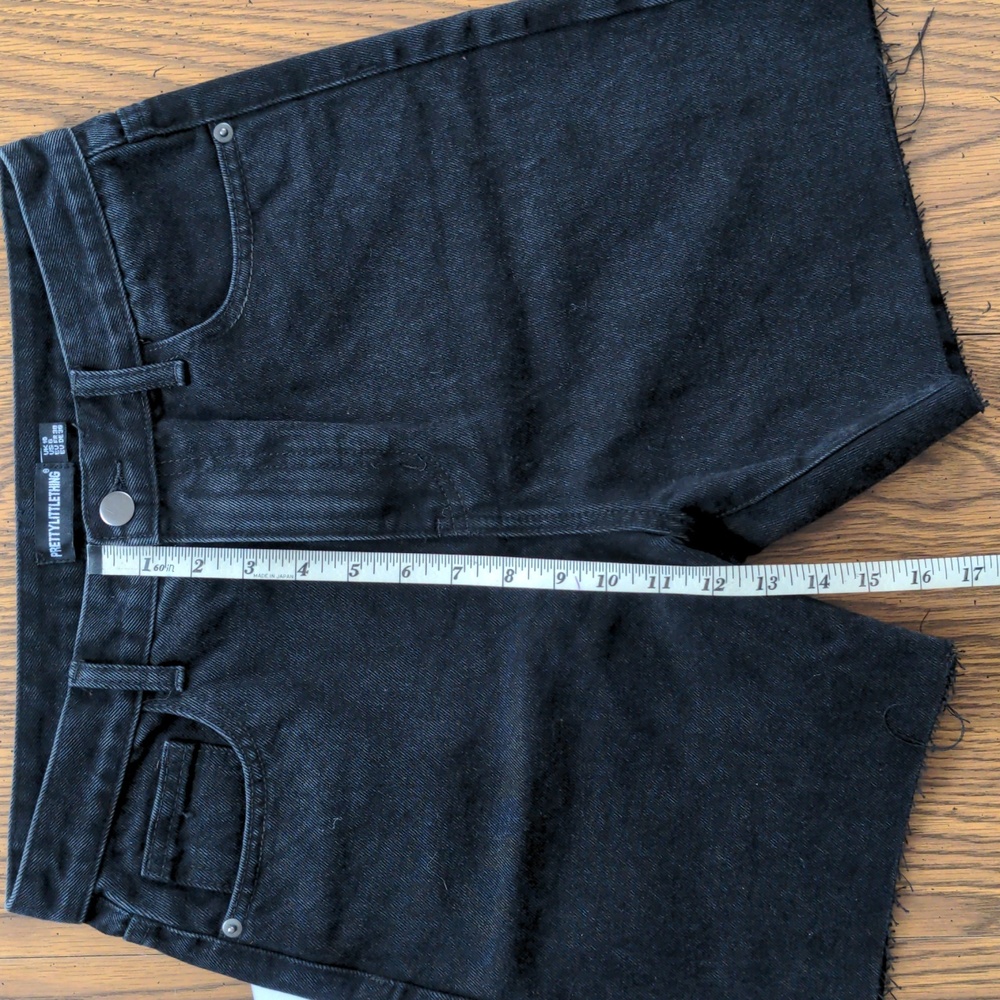 NWT. Fitted Longline Shorts. PRETTYLITTLETHING brand.